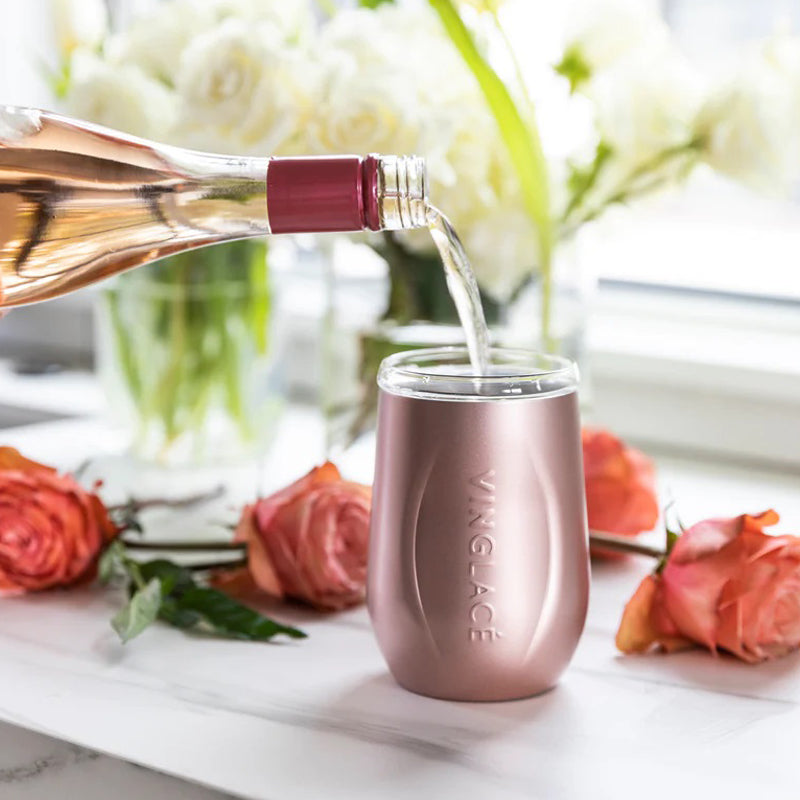 vinglace-wine-glass-rose-gold-lifestyle