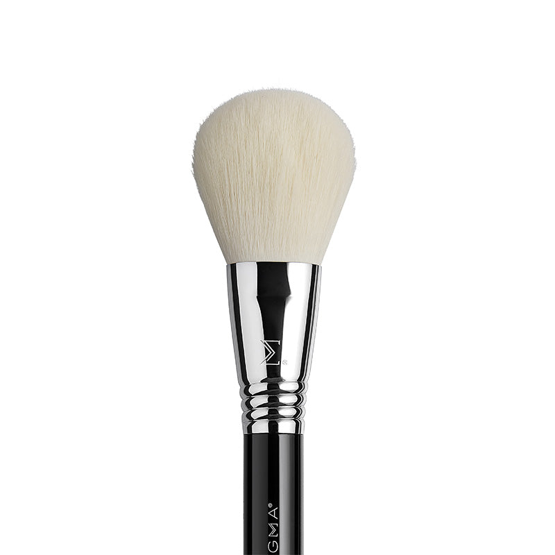 sigma-beauty-f28-powder-bronzer-luxe-makeup-brush-close-up