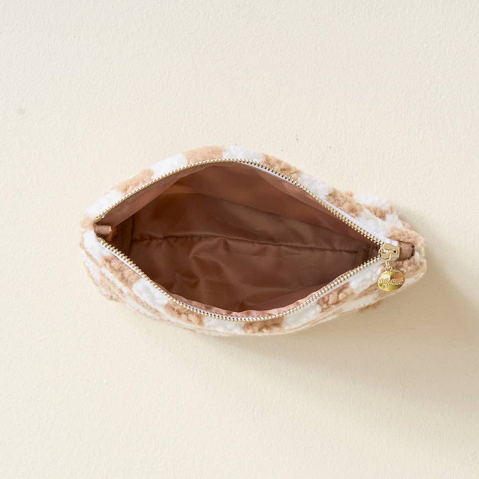 THE DARLING EFFECT | Checkered Tan Teddy Pouch