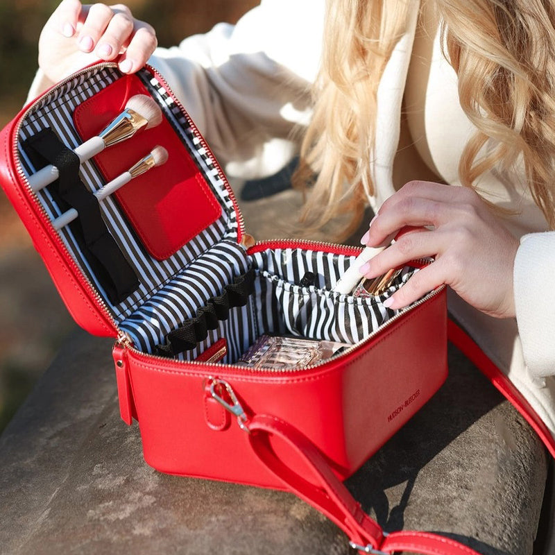 hudson-bleeker-jetsetter-train-case-red-lifestyle