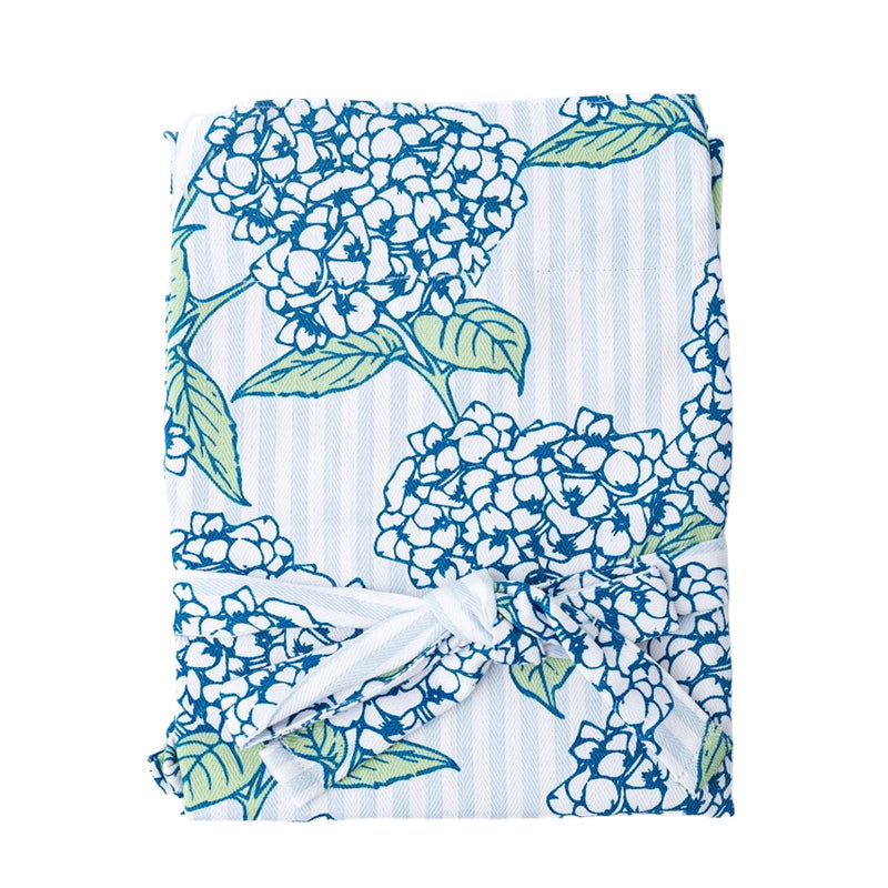 8-oak-lane-hydrangea-stem-apron-close-up