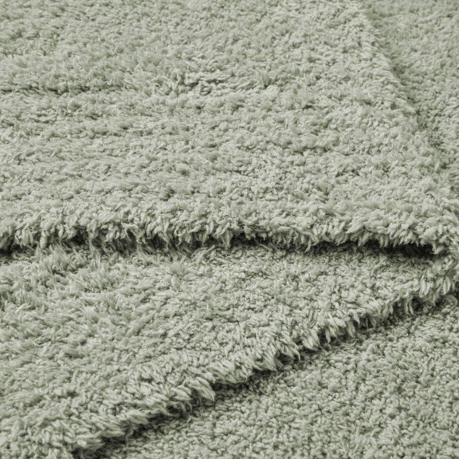 BAREFOOT DREAMS | CozyChic® Throw - Wave