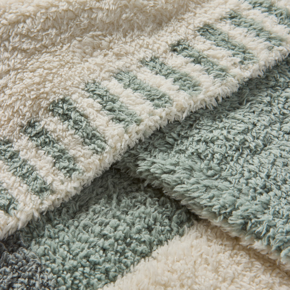 BAREFOOT DREAMS | CozyChic® Stroller Blanket - Cova Center Stripe / Beach Glass Multi
