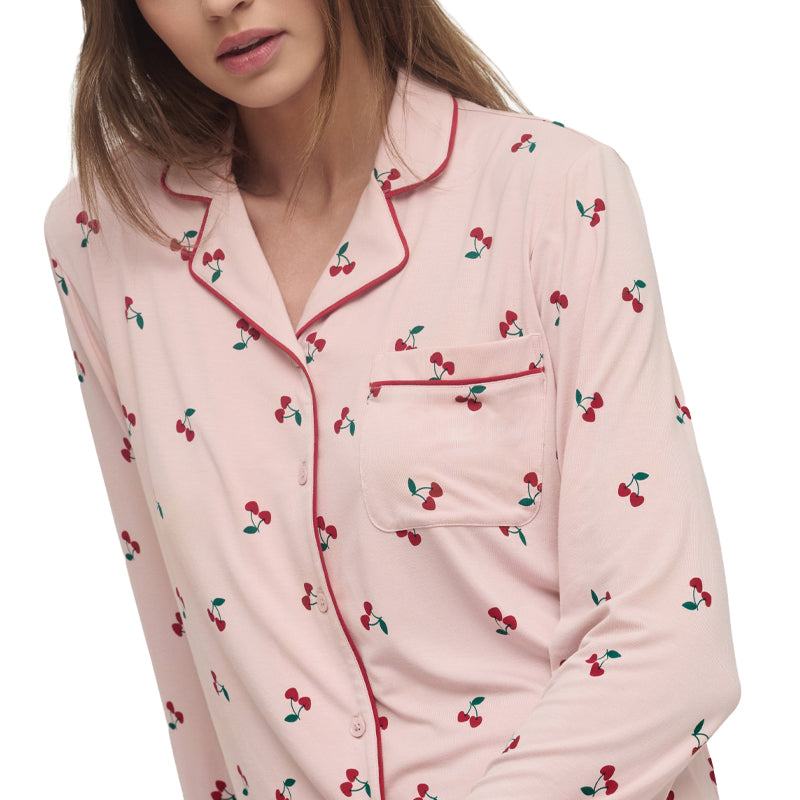 barefoot-dreams-malibu-iltra-soft-cherry-print-pajama-set