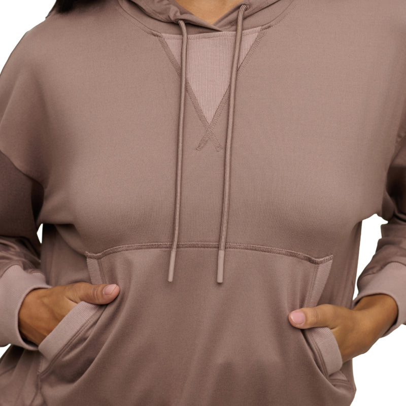 barefoot-dreams-butterchic-hoodie-sable-kangaroo-pocket