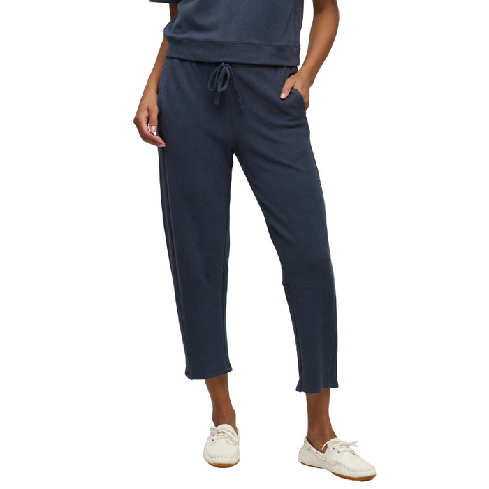 barefoot-dreams-brushed-fleece-ankle-pant-front