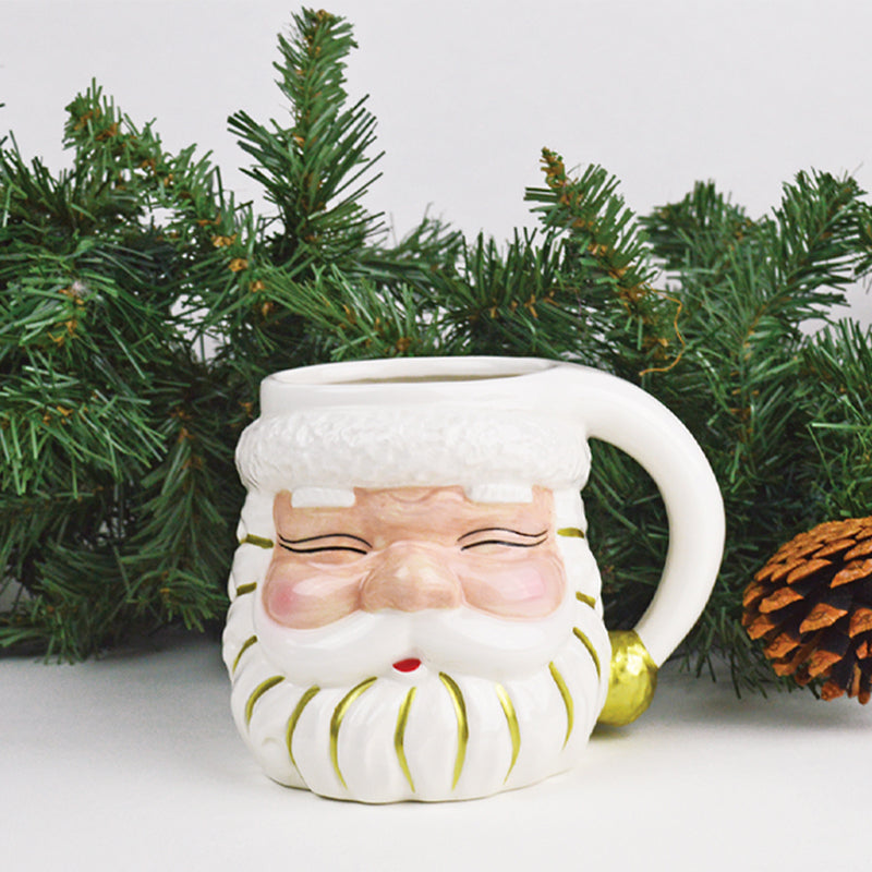 8-oak-lane-santa-mug-gold-lifestyle