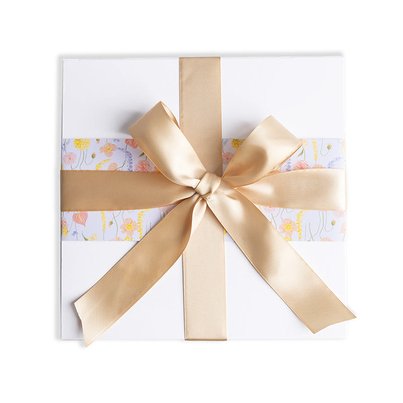 belle-and-blush-gift-box-sleeve-option-primavera