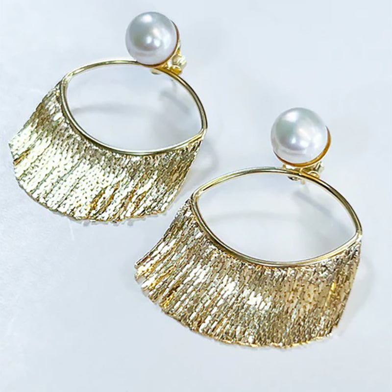 we-r-brand-pearl-fringe-earrings-lifestyle