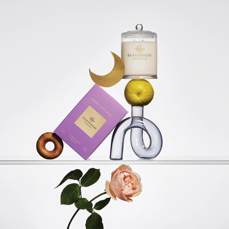 glasshouse-fragrances-moon-and-back-candle-lifetstyle