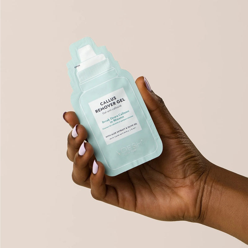 voesh-callus-remover-gel-in-hand