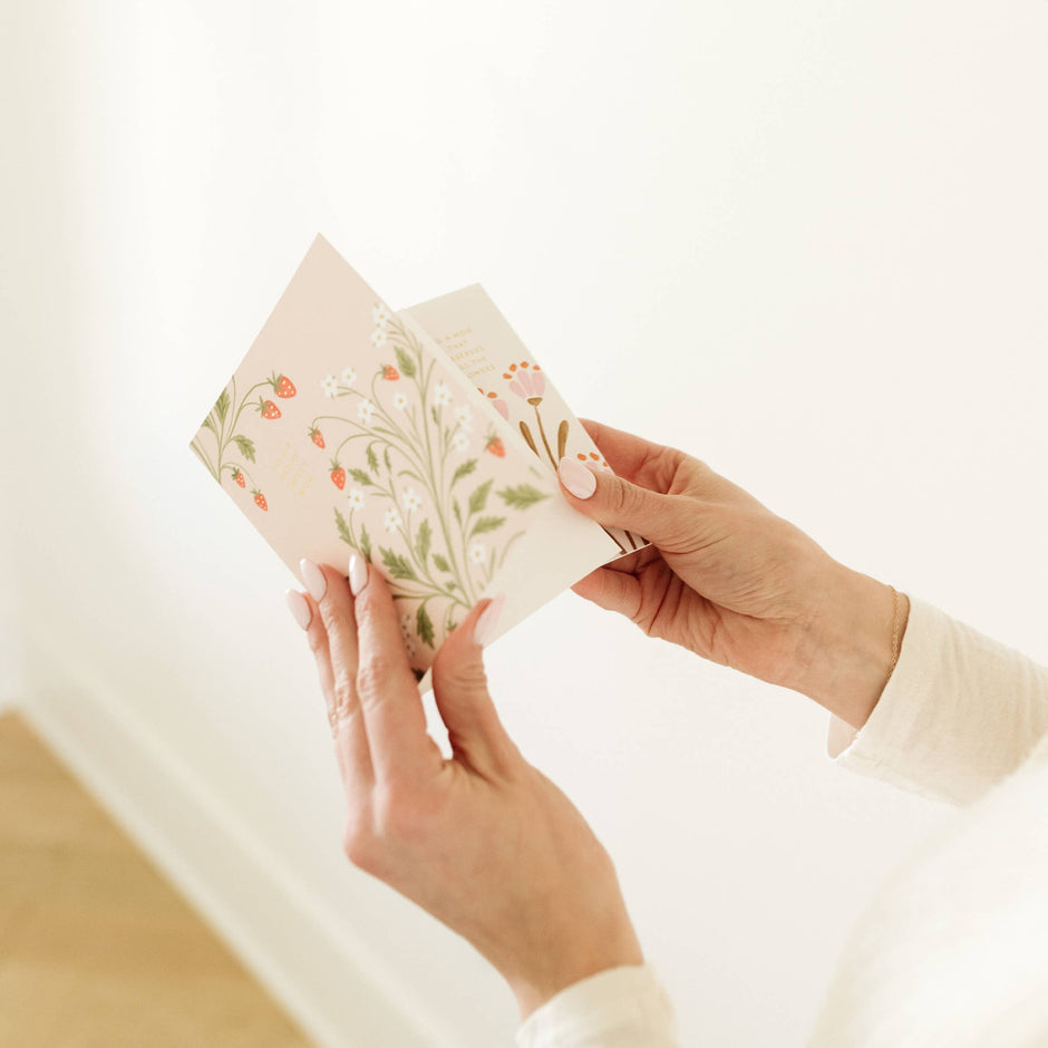 RAMONA & RUTH | Berry Mom Card (Mother's Day)