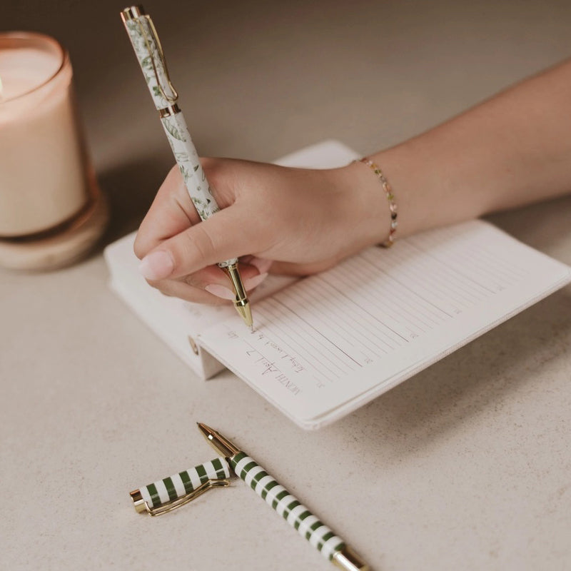 SWEET-WATER-DECOR-Green-Delft-Pen