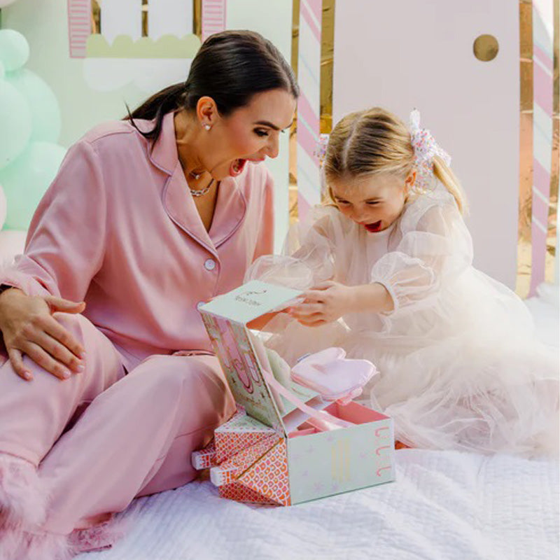 musee-visions-of-sugarplums-set