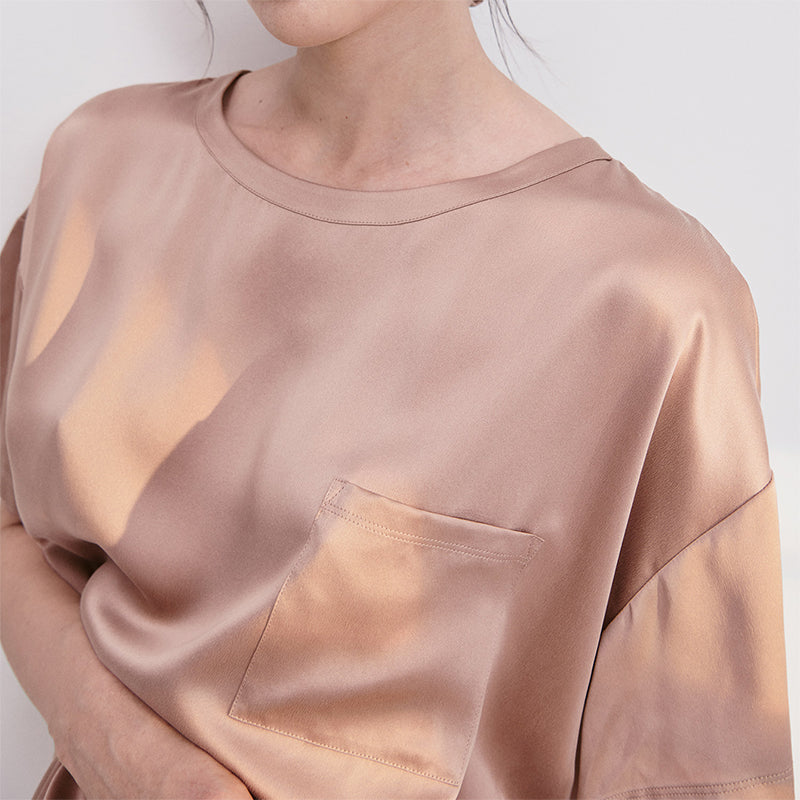 lunya-washable-silk-tee-set-otium-tan-pocket-detail