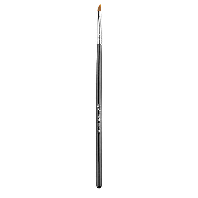 sigma-beauty-winged-liner