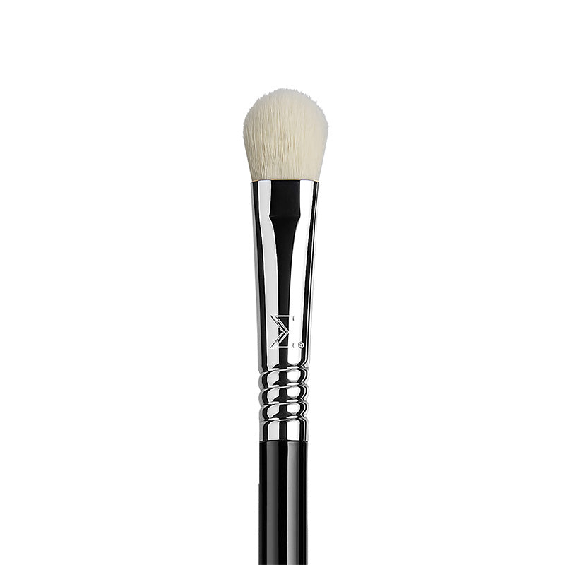 sigma-beauty-e28-detail-buffer-luxe-makeup-brush-close-up