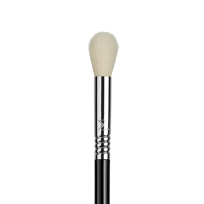 sigma-beauty-e61-all-purpose-luxe-makeup-brush-close-up