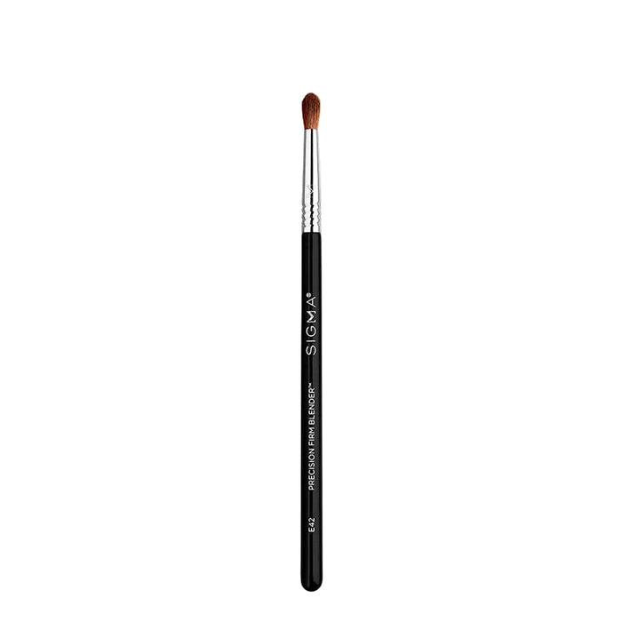 sigma-beauty-e42-precision-firm-blender-brush